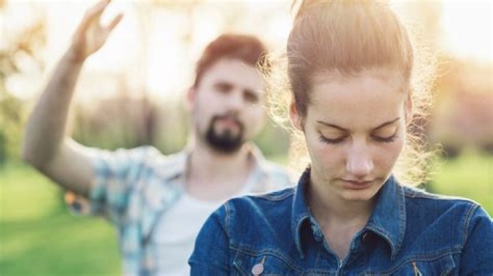 17 Signs Your Partner May Be Emotionally Abusive