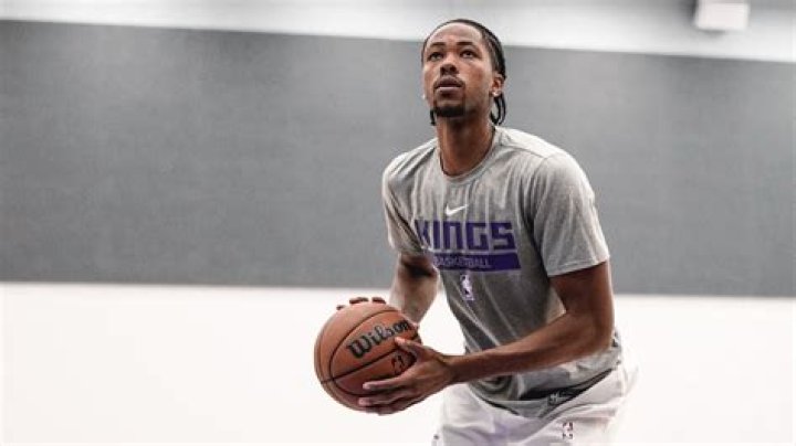 2019 NBA draftee, Kezie Okpala earns $898,310 as a salary; Know about his personal life and career