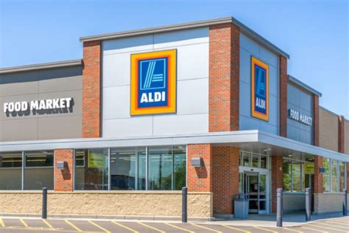 5 Warnings to Shoppers From Ex-Aldi Employees