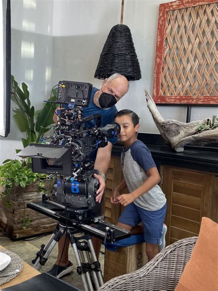 Actor Oliver Alexander Talks HBO Max Show “The Garcia’s” & His Love for Sports (Q&A) – Celeb Secrets