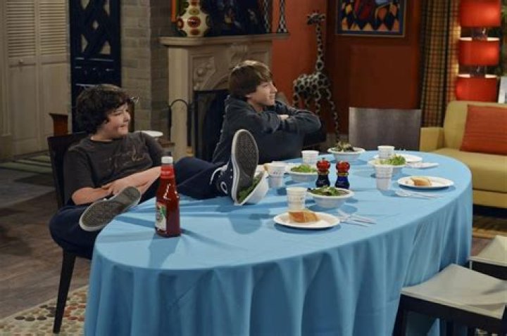 AEDIN MINCKS, JAKE SHORT – Celeb Secrets