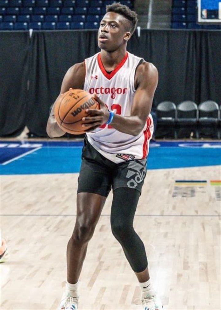 Alex Antetokounmpo Height, Weight, Family, Facts, Education, Biography