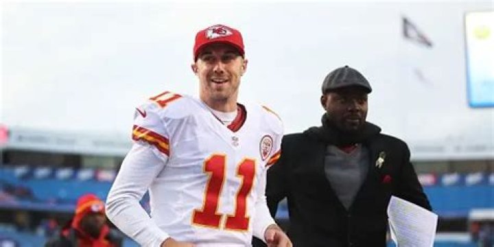 Alex Smith Net Worth | Celebrity Net Worth
