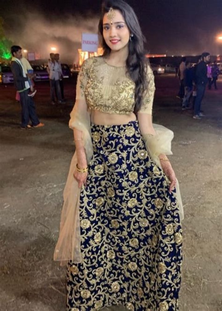 Ashi Singh Height, Weight, Age, Body Statistics