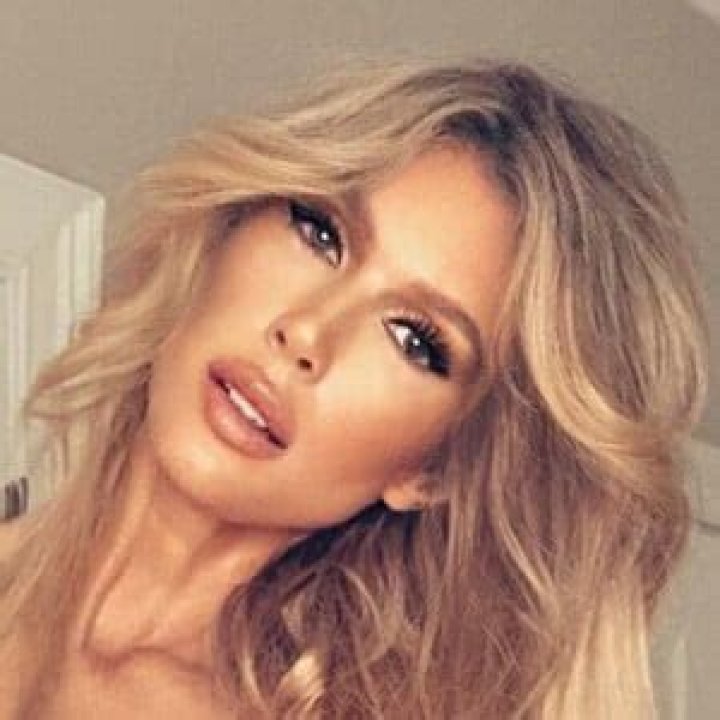 Ashley Mixon: TikTok Star Detailed Bio, Age, Birthday, & Height Insights and more