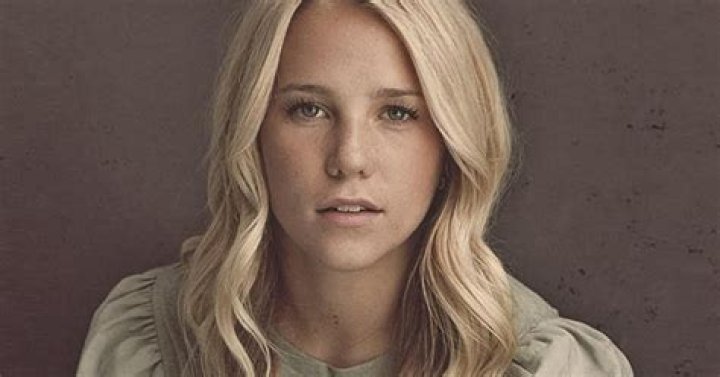 Avery Anna - Bio, Age, Wiki, Facts and Family