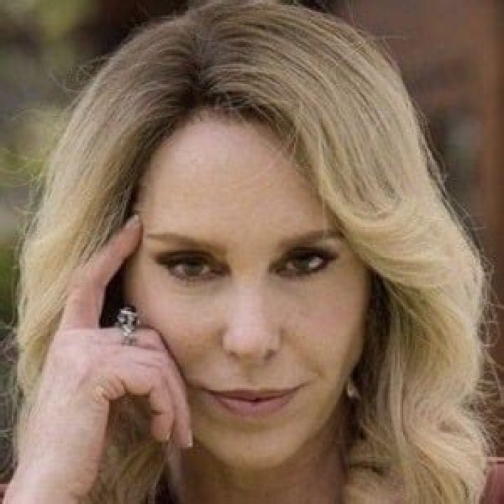 Azela Robinson - Bio, Age, Wiki, Facts and Family