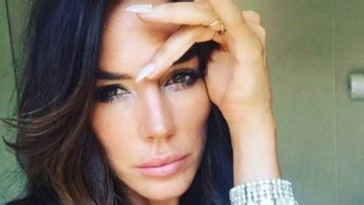 ‘Baywatch’s Krista Allen Robbed: Woman Breaks In & Kicks Dog, Steals Vibrator