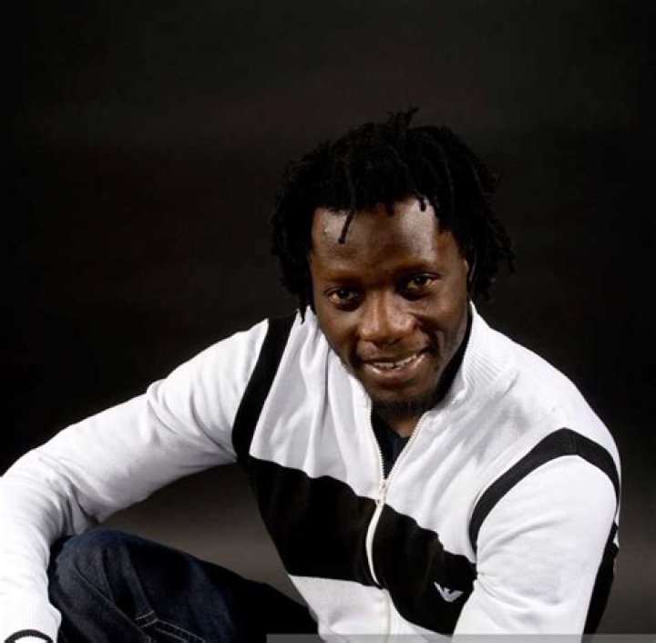 Benjani Mwaruwari - Bio, Age, Wiki, Facts and Family
