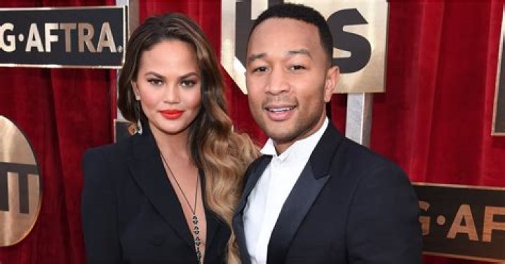 Best Couples At SAG Awards 2017 –Chrissy Teigen, John Legend & More