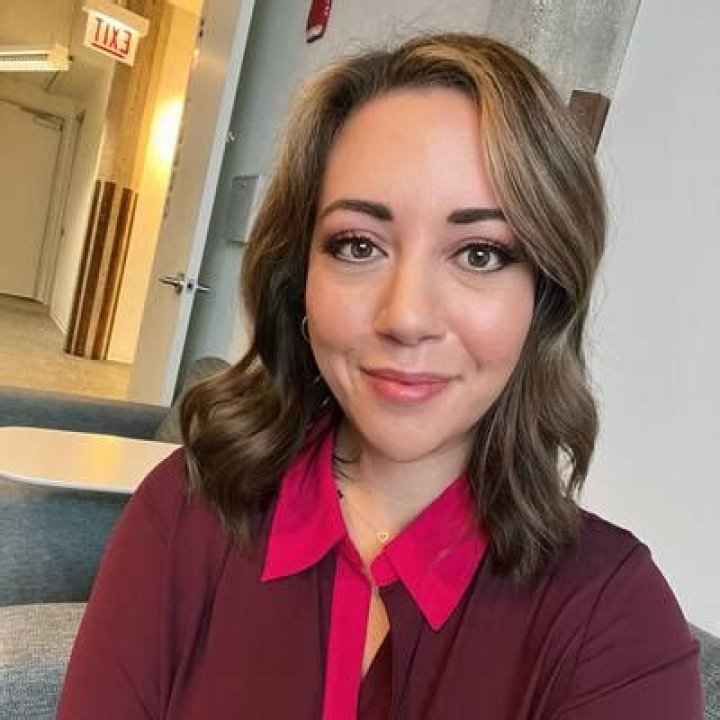 Bio-married,affair,wife,children,career,bio,girlfriend,net worth,salary