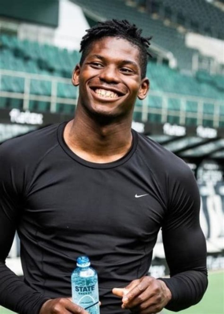 Breel Embolo Height, Weight, Family, Facts, Girlfriend, Biography