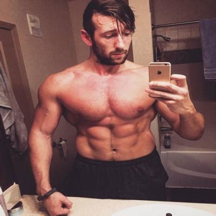 Brenden Vink Earnings from Wrestling and Net worth (Bio, Age, Family, Girlfriend, Affair, Height, Career)