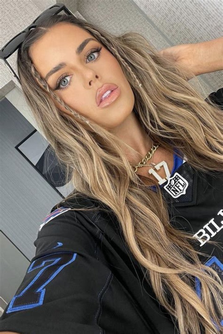 Brittney Williams: Instagram Star Detailed Bio, Age, Birthday, & Height Insights and more