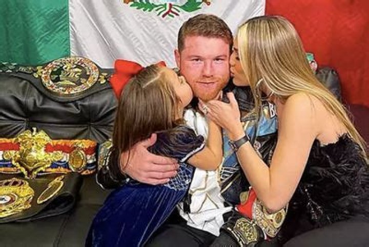 Canelo Álvarez Net worth, Earnings, Next Fight, Wife, Family, Children, Affairs, Height, Age