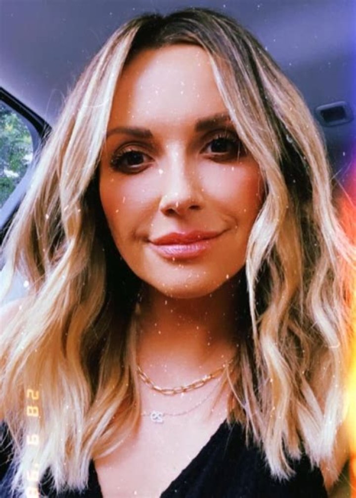 Carly Pearce Height, Weight, Age, Boyfriend, Family, Facts, Biography