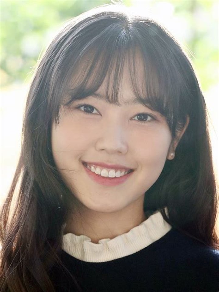 Choi Ri - Bio, Age, Wiki, Facts and Family