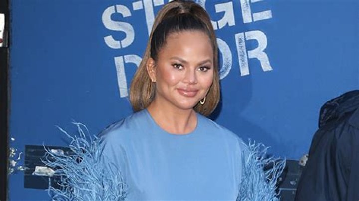 Chrissy Teigen’s One Piece Swimsuit: Shop – Hollywood Life