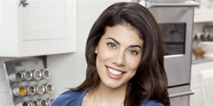 Claire Robinson - Bio, Age, Wiki, Facts and Family