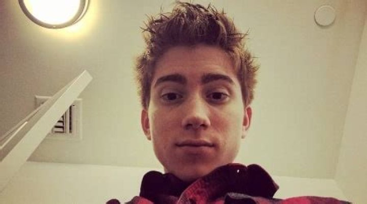 Clint Stevens Height, Weight, Age, Girlfriend, Facts, Biography