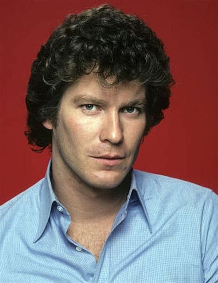 Daniel Hugh Kelly - Bio, Age, height, Wiki, Facts and Family