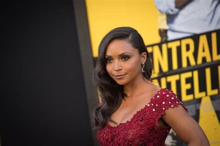 Danielle Nicolet Net Worth | Celebrity Net Worth