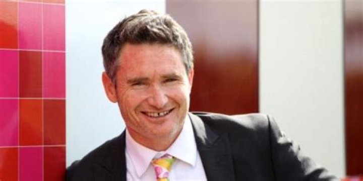 Dave Hughes Net Worth | Celebrity Net Worth