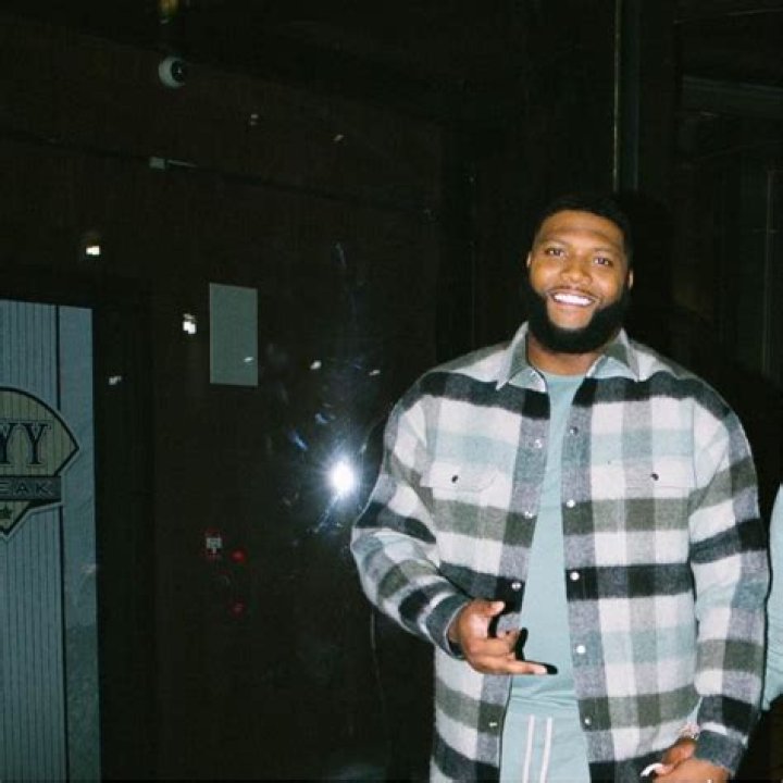 Devon Bussell: Instagram Star Detailed Bio, Age, Birthday, & Height Insights and more