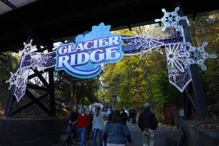 Dollywood Introduces ‘Glacier Ridge’ Holiday Expansion