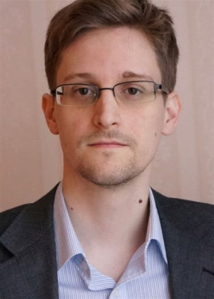 Edward Snowden Height, Weight, Age, Body Statistics