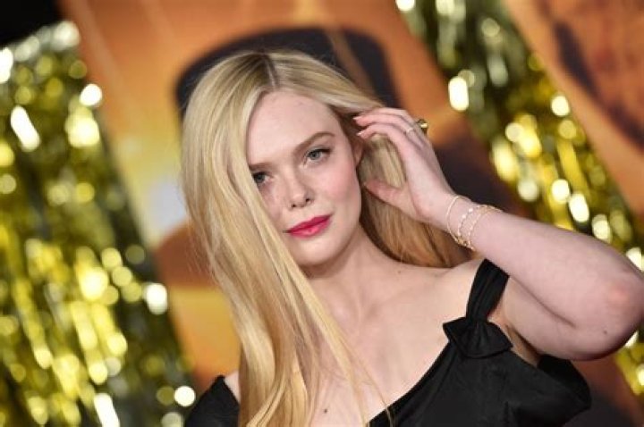 Elle Fanning Net Worth | Celebrity Net Worth