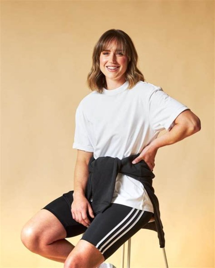 Ellyse Perry Height, Weight, Age, Body Statistics