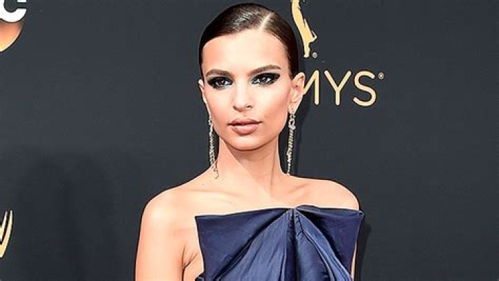 Emily Ratajkowski News, Photos And Videos – Hollywood Life