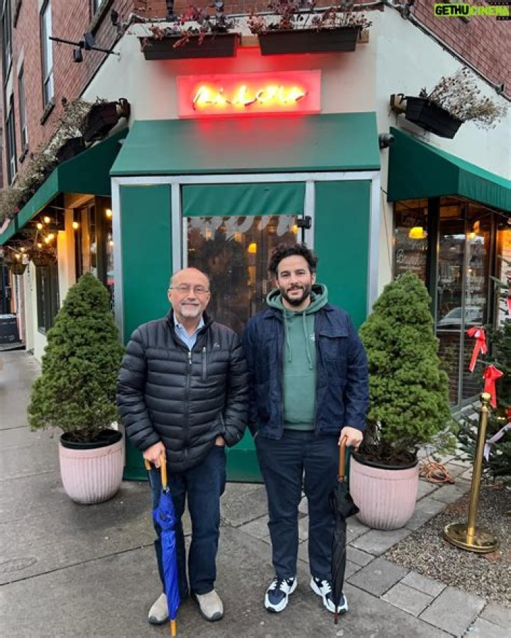 Ennis Esmer - Bio, Age, Wiki, Facts and Family