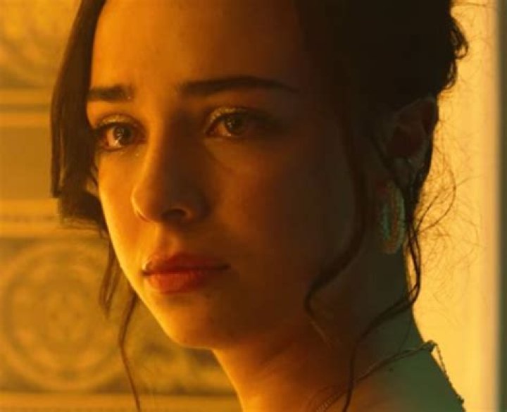 Fiona Palomo | Maria, Control Z, Father, Mother, Brother, Instagram, Career, Netflix, Wiki, Bio