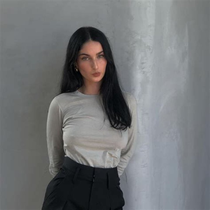 Fiona Zanetti - Bio, Age, Wiki, Facts and Family