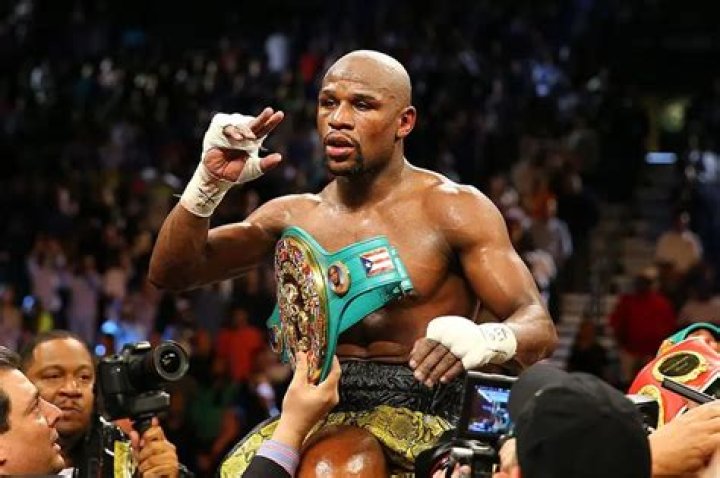 Floyd Mayweather Will Make $30 Million Tonight... Blah Blah Blah... Does Anyone Care Anymore?
