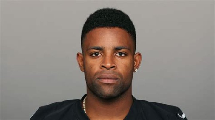 Former NFL Player Michael Crabtree's Bio, Family, Parents, Relationship, Son, Contract, Net Worth, Career Earnings