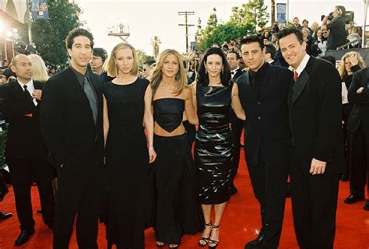‘Friends’ Cast ‘Closer Than Ever’ After Matthew Perry’s Death – Hollywood Life
