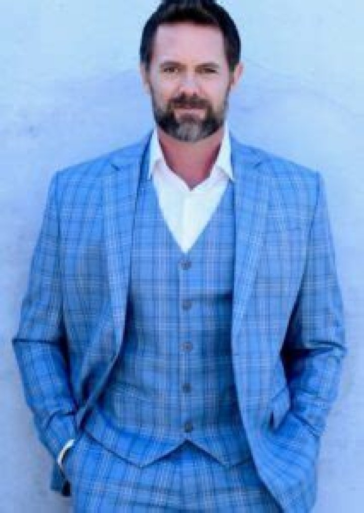 Garret Dillahunt Height, Weight, Age, Spouse, Family, Facts, Biography