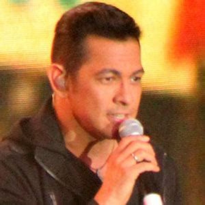 Gary Valenciano - Bio, Age, Wiki, Facts and Family