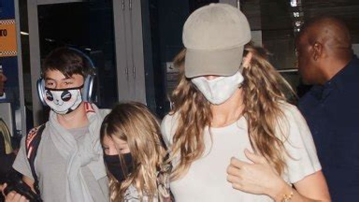 Gisele Flies To Brazil With Kids Ben, 13, & Vivian, 10, Ahead Of 1st Christmas Without Tom Brady