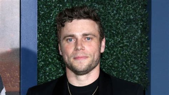 Gus Kenworthy Says "80 for Brady" Cameo Included Gay Kiss That Was "Cut for Middle America"