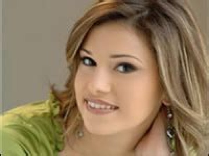 Hanaa El Idrissi - Bio, Age, Wiki, Facts and Family