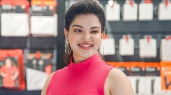 Honey Rose Height, Weight, Age, Boyfriend, Facts, Biography