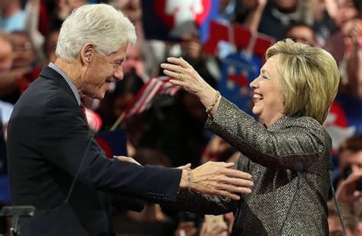 How Much Did the Clintons Make From Paid Speeches in 2015?