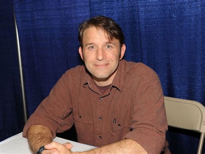 Ilan Mitchell-Smith Net Worth | Celebrity Net Worth