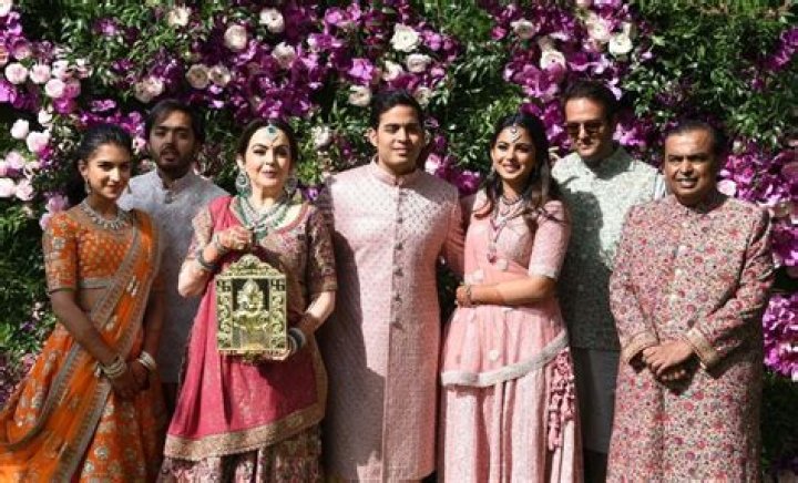 India's Richest Family Opening The World's Largest Zoo