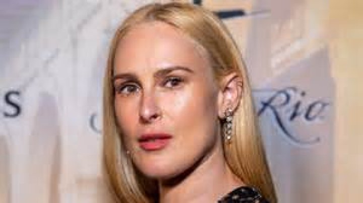 Is Rumer Willis Gay or married to a husband? Her Net Worth, Plastic Surgery, Age, Tattoos.