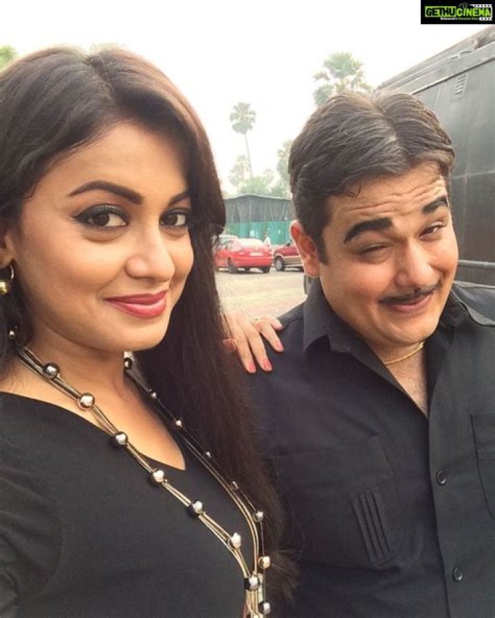 Issa Rae (Actress) Height, Weight, Age, Boyfriend, Family, Biography